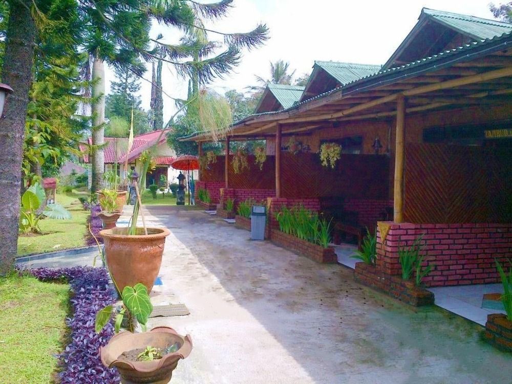 Sitamiang Resort Hotel Богор Экстерьер фото